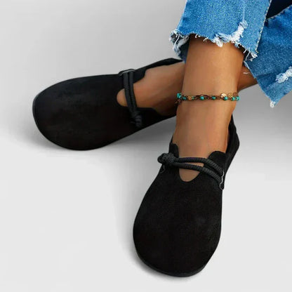 Mocasín ligero ALBA de Valeria Mont para mujer, disponible en beige y negro