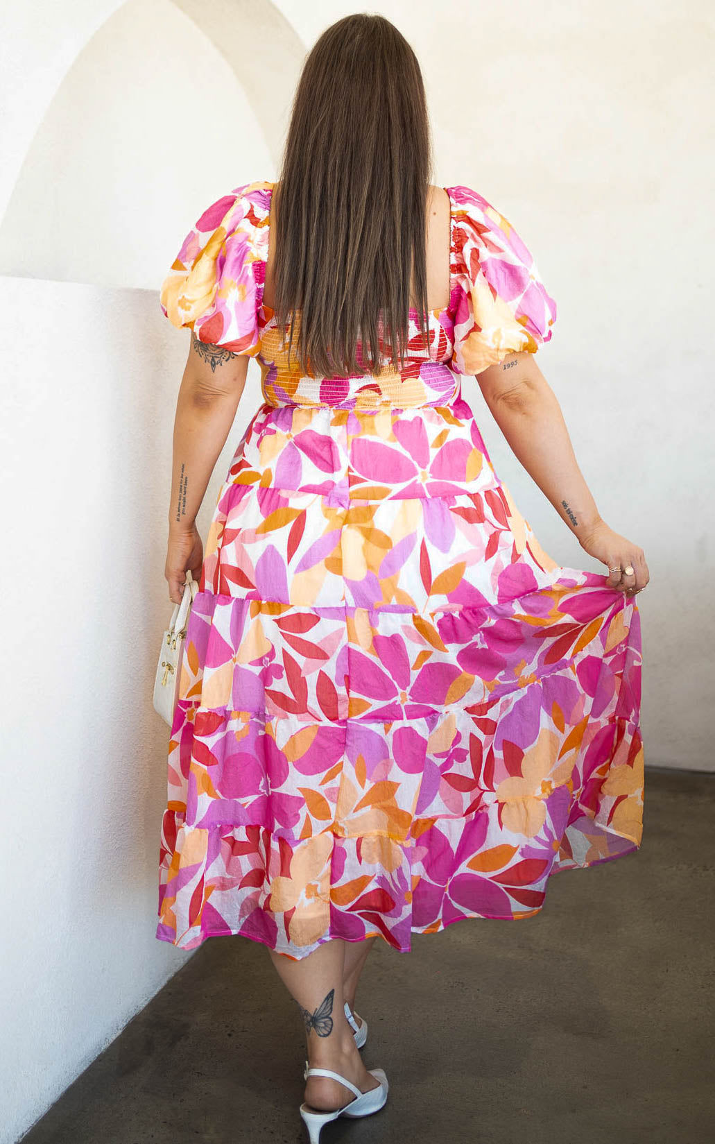 https://ik.imagekit.io/c2dr4dawp/https%3A%2F%2Fcdn.shopify.com%2Fs%2Ffiles%2F1%2F0601%2F7243%2F5517%2Ffiles%2FBRETTA-DRESS-PINK-MULTI-FLORAL-1.jpg%3Fv%3D1726803722?tr=f-jpg