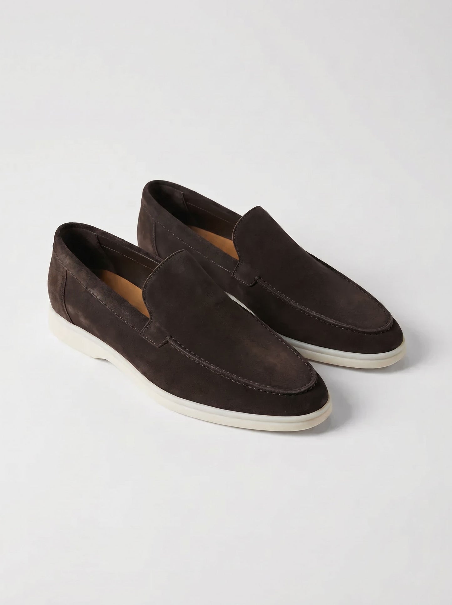 AMALFI Mocasines Náuticos Talisman de Ante Premium, Gris Cálido