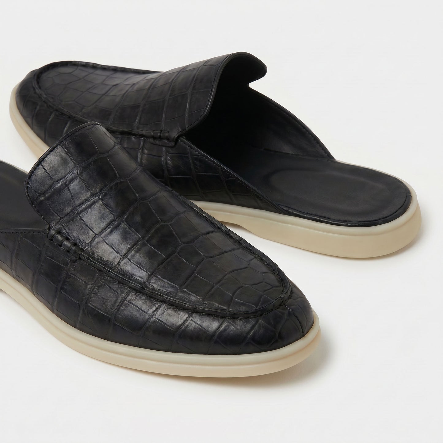 The Aurea Positano Mules de Piel con Grabado de Cocodrilo