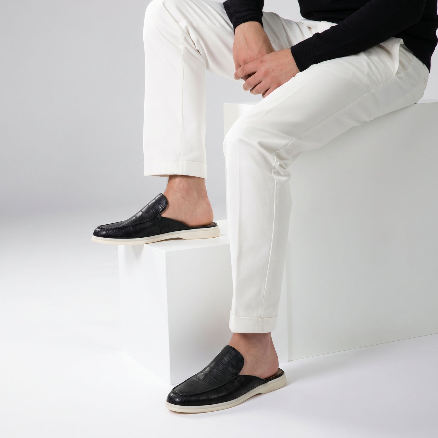 The Aurea Positano Mules de Piel con Grabado de Cocodrilo