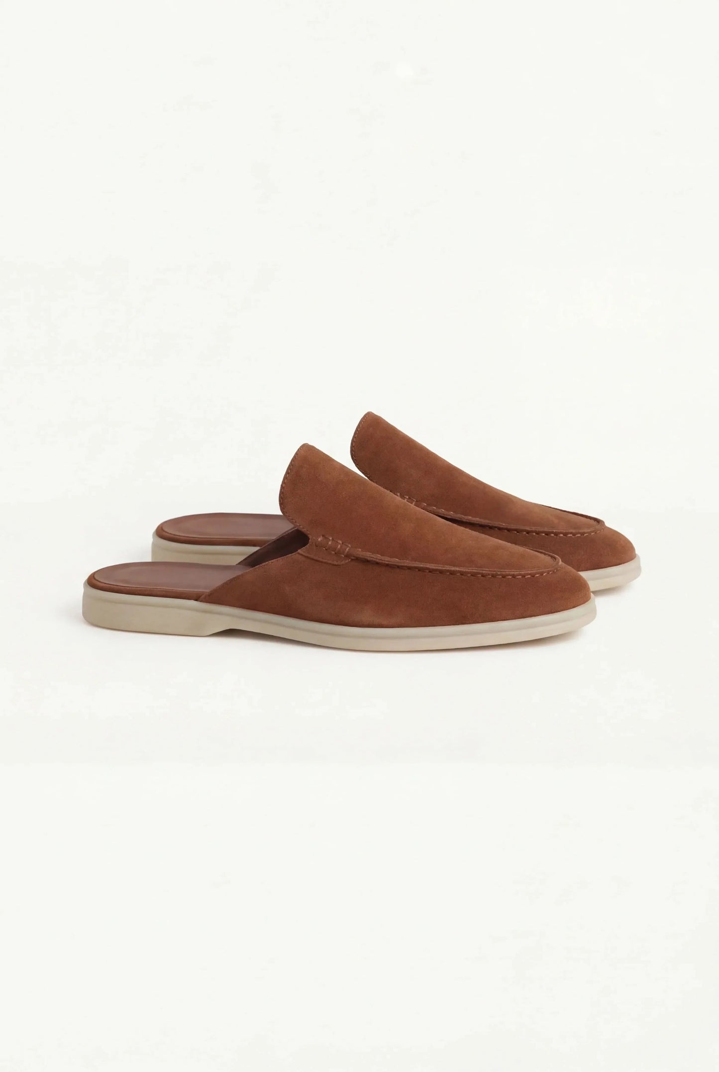 Max Clara Yacht Mules de Ante Burdeos Suaves y Elegantes
