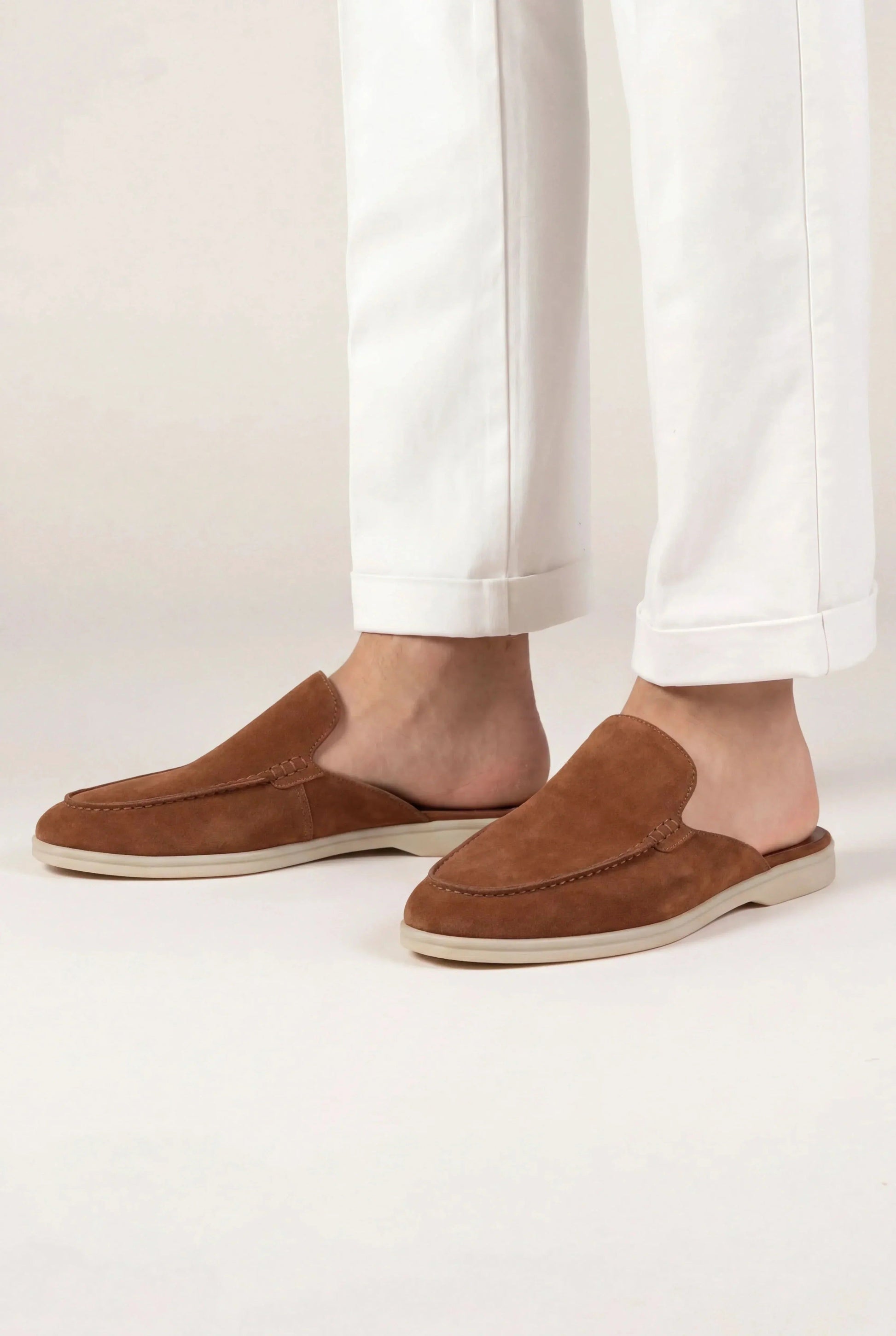 Max Clara Yacht Mules de Ante Burdeos Suaves y Elegantes