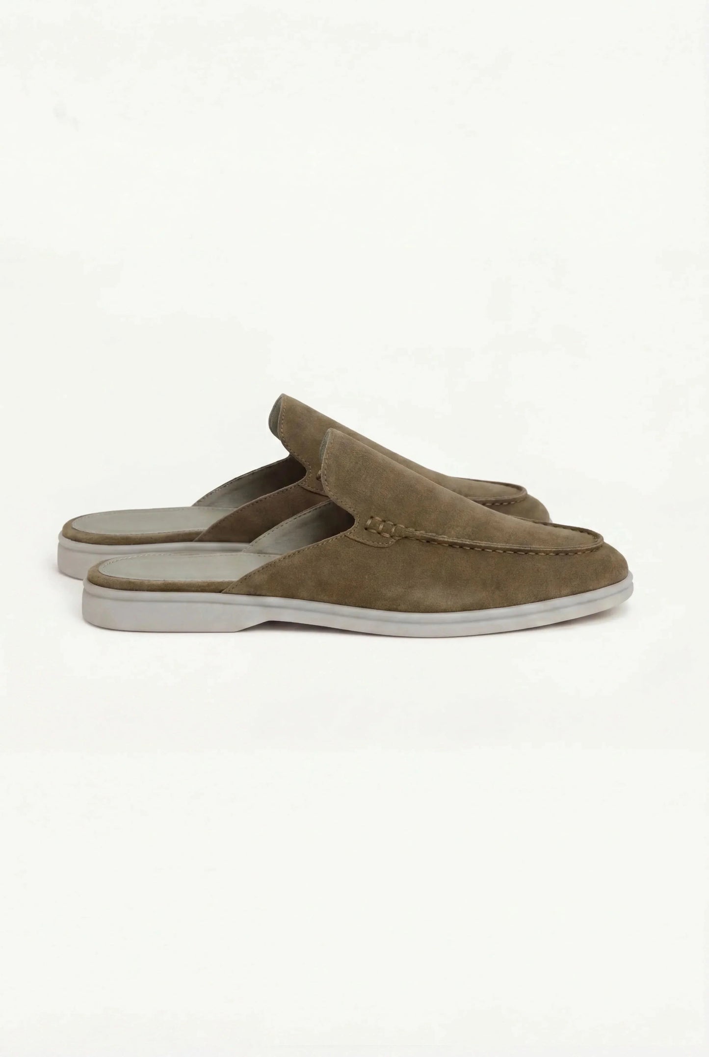 Max Clara Yacht Mules de Ante Oliva para Mujer