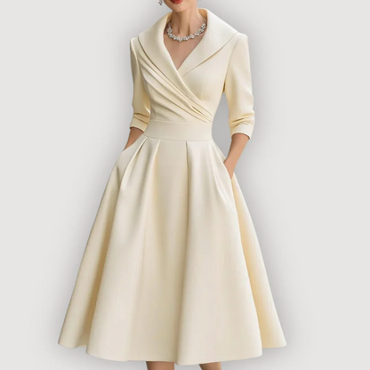 ÉVORA™┃ Vestido satinado elegante con corte clásico