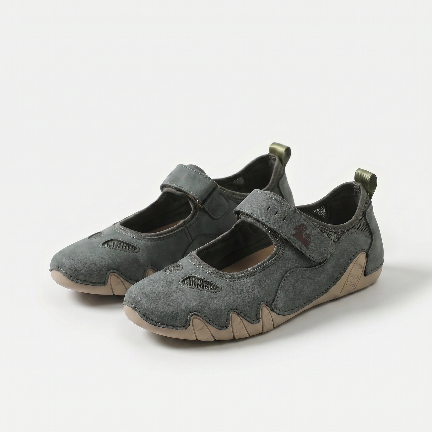 https://cdn.shopify.com/s/files/1/0895/7870/1129/files/novi-lightweight-comfort-ballet-flat-for-relaxed-summer-days-green-1.png?v=1779376069